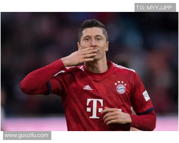 德甲开战在即，豪门球队备战燃情火热